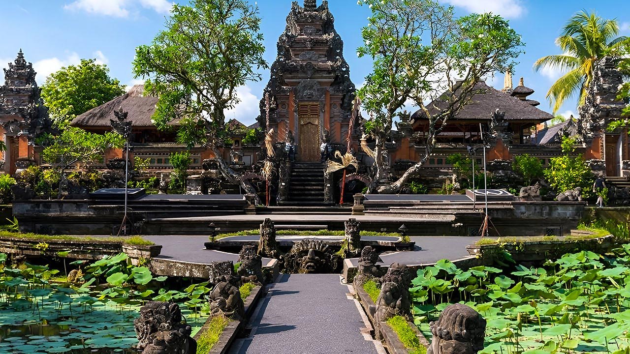 pura-taman-saraswati-ubud-keindahan-arsitektur-bali
